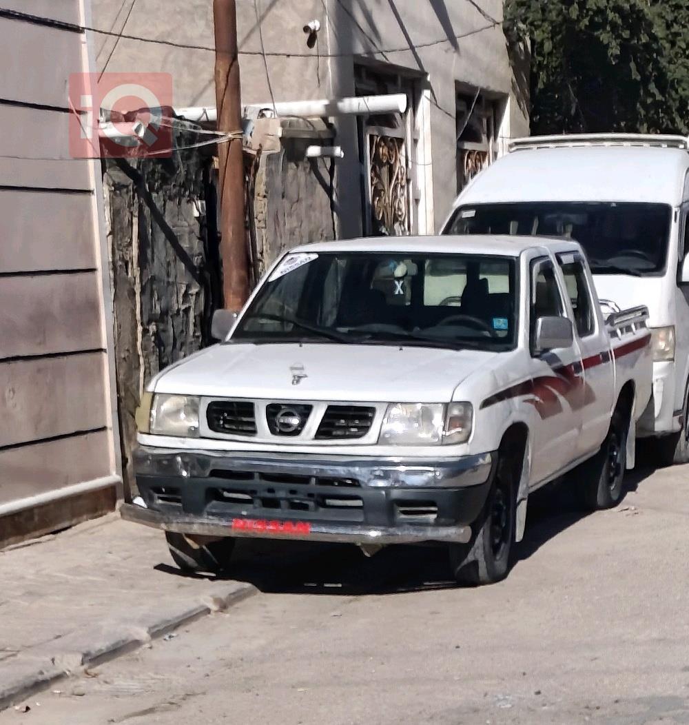 نيسان بيك اب